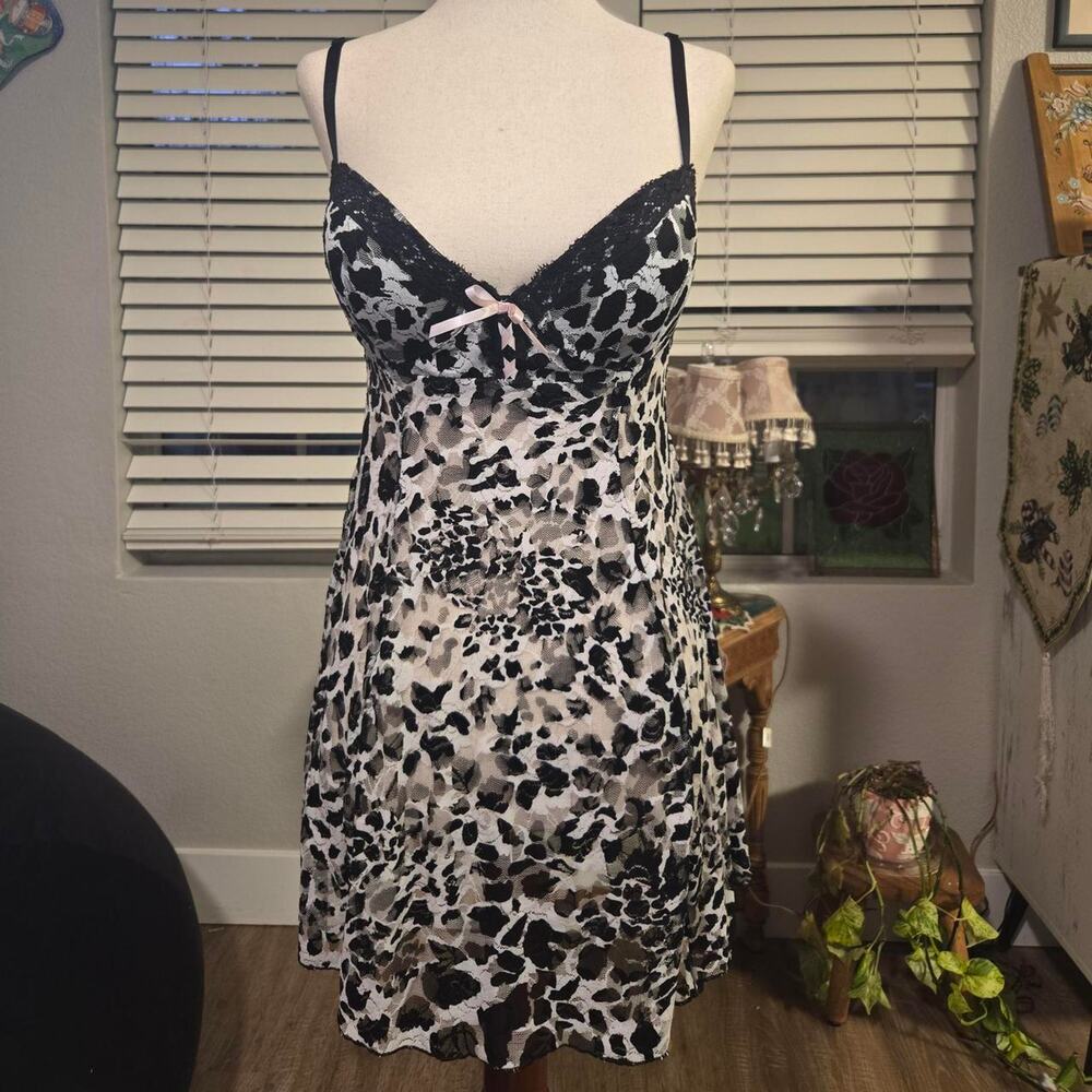 Y2k leopard lace